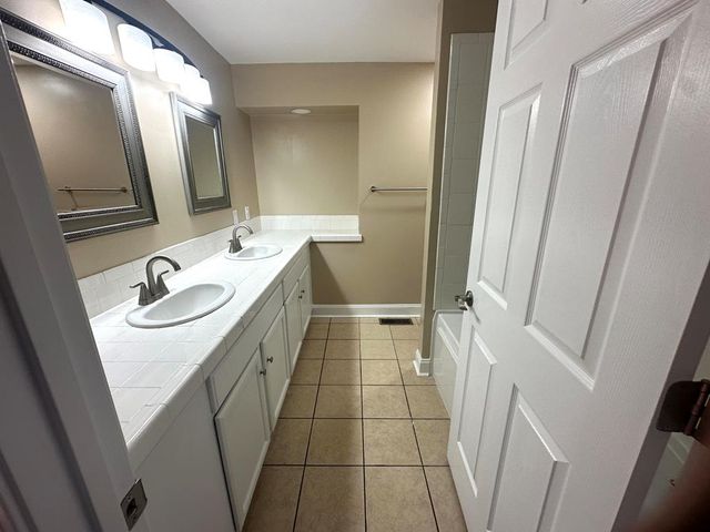 2309 Walnut Street, Hopkinsville, KY 42240