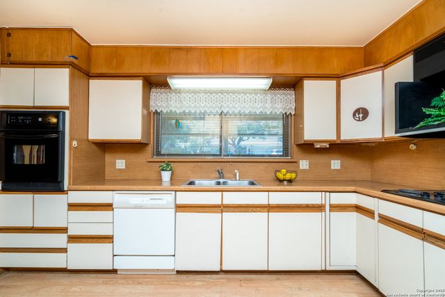 8815 Sagebrush, San Antonio, TX 78217