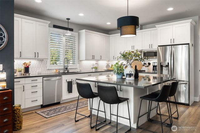 10849 NE Apple Tree Point Lane, Kingston, WA 98346