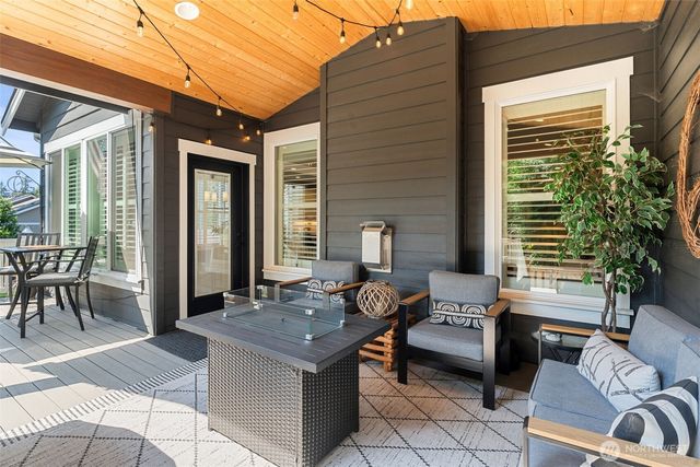 10849 NE Apple Tree Point Lane, Kingston, WA 98346