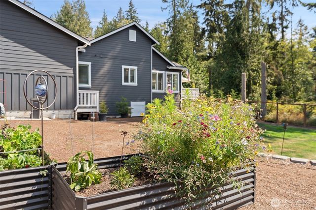 10849 NE Apple Tree Point Lane, Kingston, WA 98346