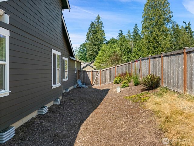 10849 NE Apple Tree Point Lane, Kingston, WA 98346
