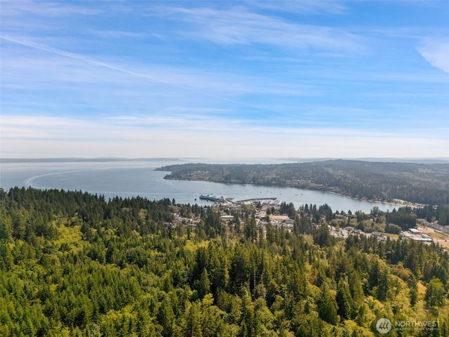10849 NE Apple Tree Point Lane, Kingston, WA 98346