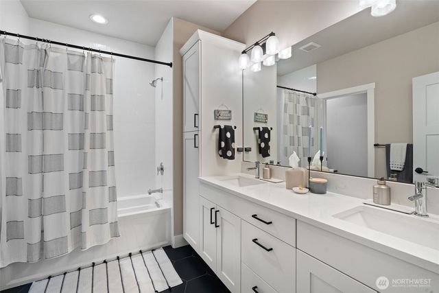 10849 NE Apple Tree Point Lane, Kingston, WA 98346