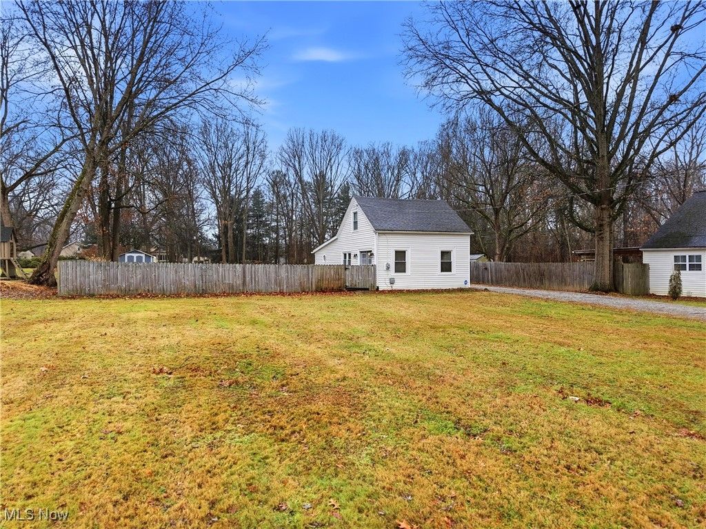 2066 King Drive, Stow, OH 44224