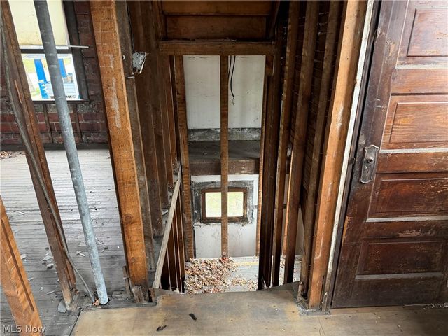 9702 Parkview Avenue, Cleveland, OH 44104