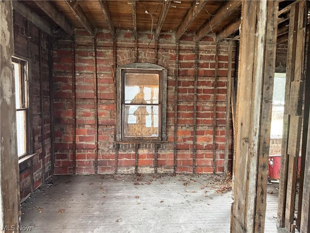 9702 Parkview Avenue, Cleveland, OH 44104