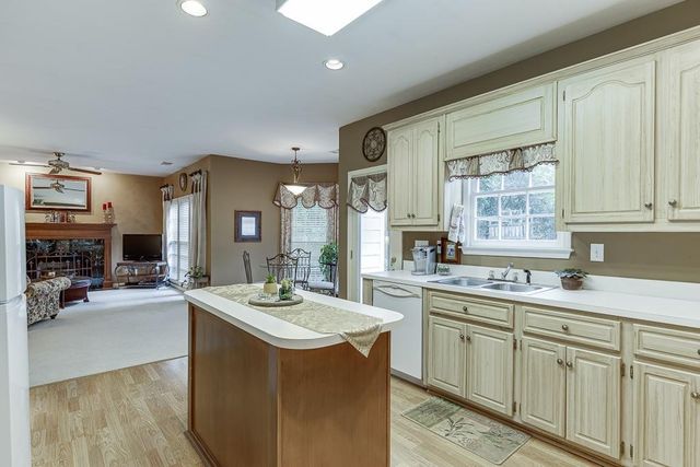 1990 Blackhawk Trail, Lawrenceville, GA 30043
