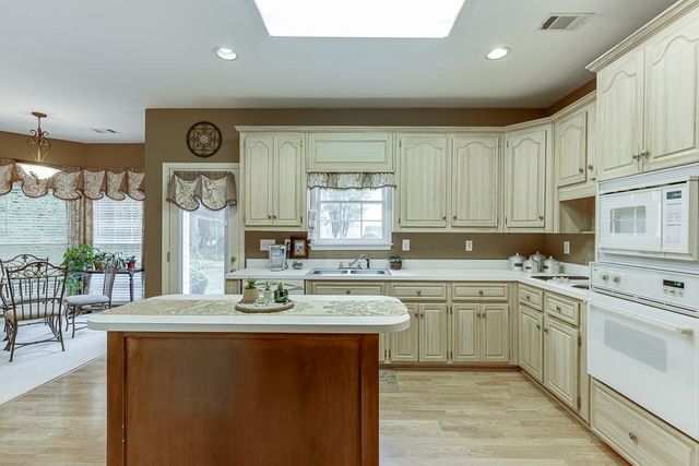 1990 Blackhawk Trail, Lawrenceville, GA 30043
