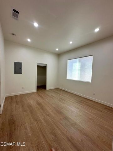 8515 Vanalden Avenue, Northridge, CA 91324