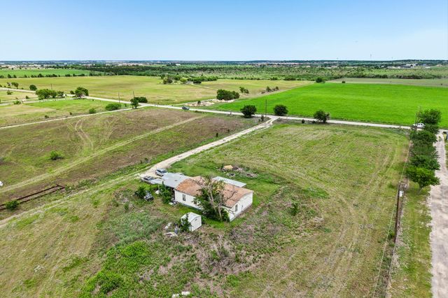 14204 Graef RD, Creedmoor, TX 78610