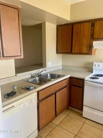 2846 E Kathleen Road Apt 103, Phoenix, AZ 85032