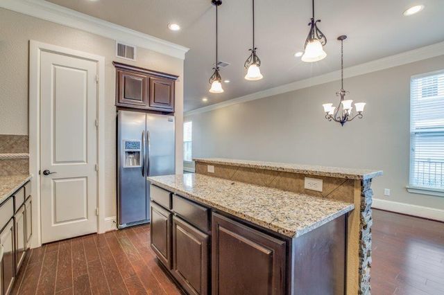 46 Rafters Row, The Woodlands, TX 77380