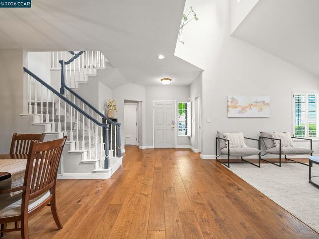 49 Tule Ct, Clayton, CA 94517