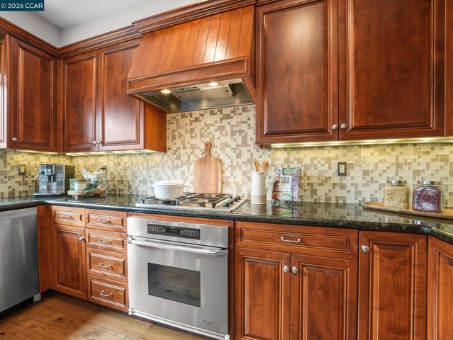 49 Tule Ct, Clayton, CA 94517