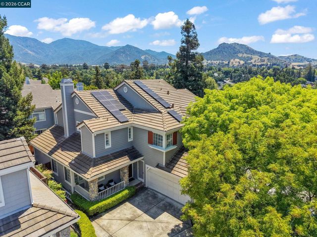 49 Tule Ct, Clayton, CA 94517