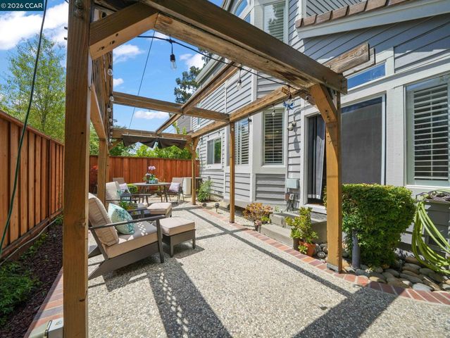 49 Tule Ct, Clayton, CA 94517