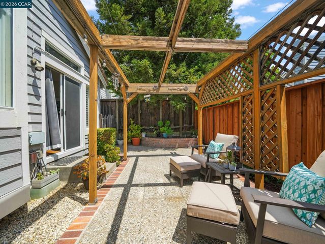 49 Tule Ct, Clayton, CA 94517