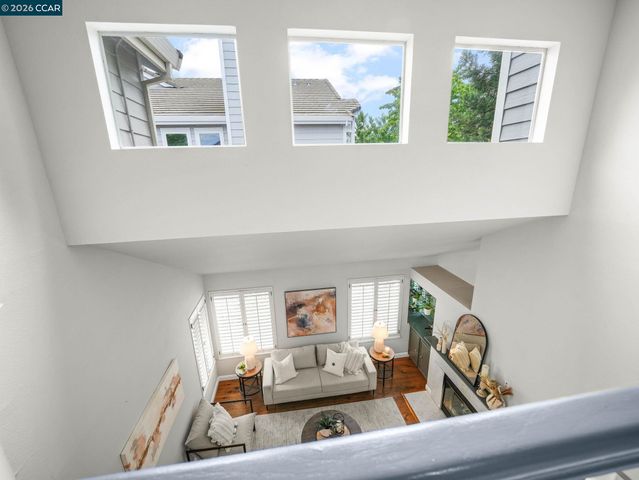 49 Tule Ct, Clayton, CA 94517
