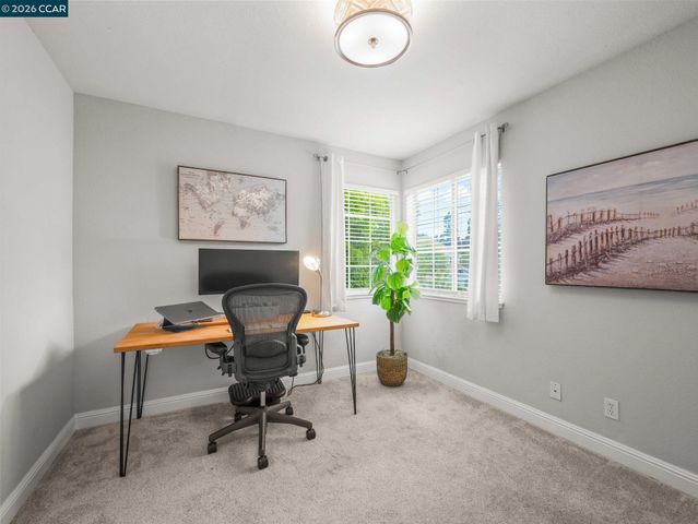 49 Tule Ct, Clayton, CA 94517