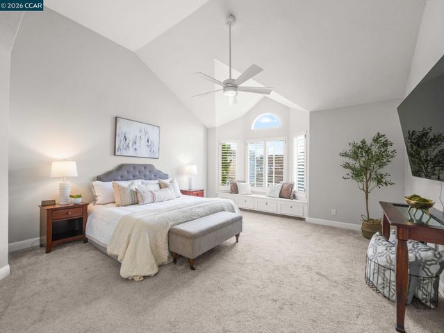 49 Tule Ct, Clayton, CA 94517