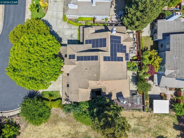 49 Tule Ct, Clayton, CA 94517