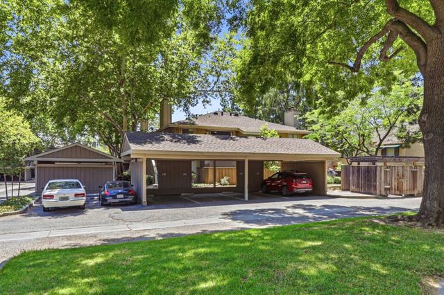 5689 Makati Circle H, San Jose, CA 95123