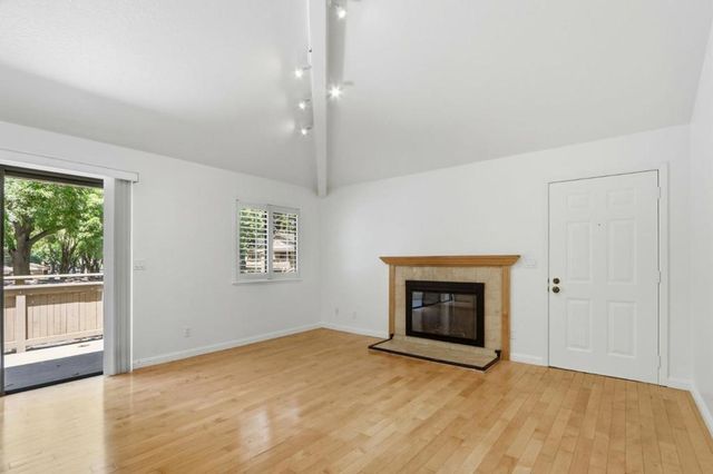 5689 Makati Circle H, San Jose, CA 95123