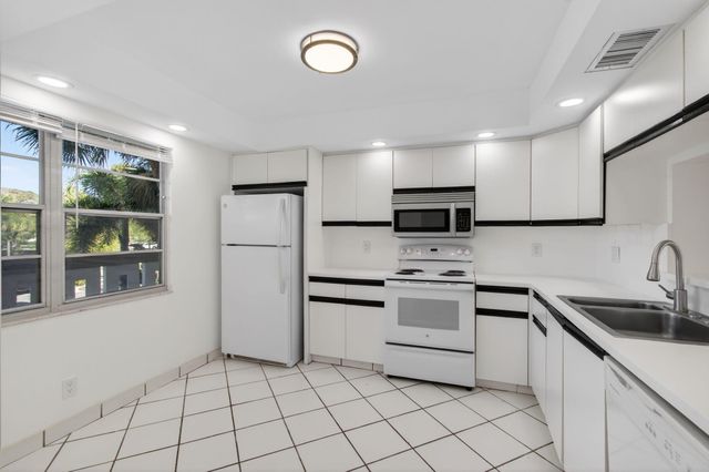 3502 Bimini Lane D-2, Coconut Creek, FL 33066