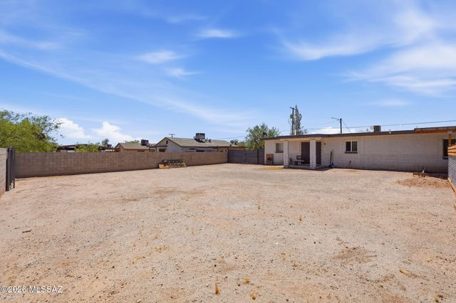 1738 W Pueblo Vista Boulevard, Tucson, AZ 85713