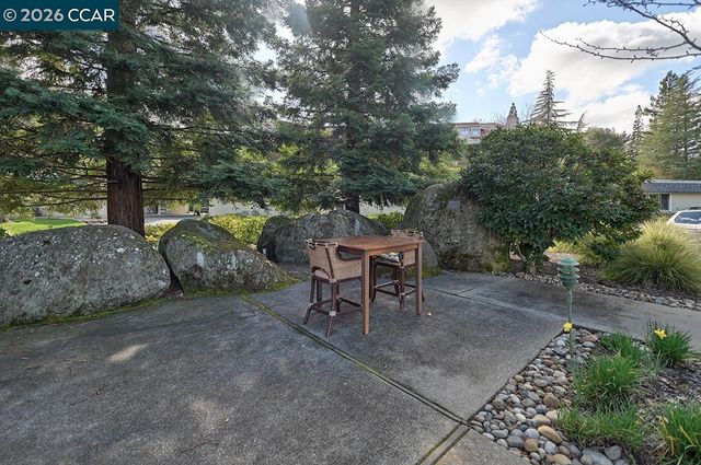 2708 Ptarmigan 2, Walnut Creek, CA 94595