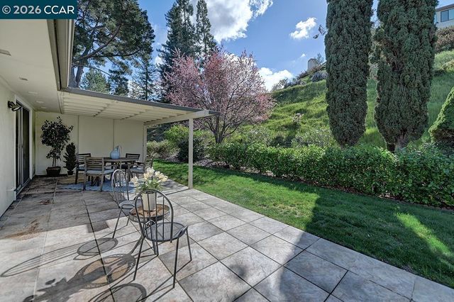 2708 Ptarmigan 2, Walnut Creek, CA 94595