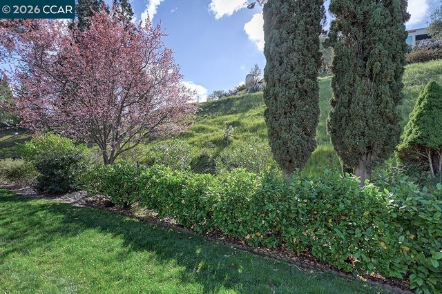 2708 Ptarmigan 2, Walnut Creek, CA 94595