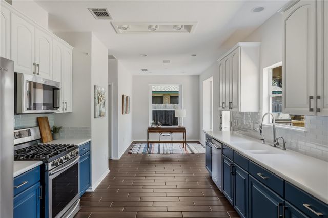 4400 Chickasaw CT, Austin, TX 78749