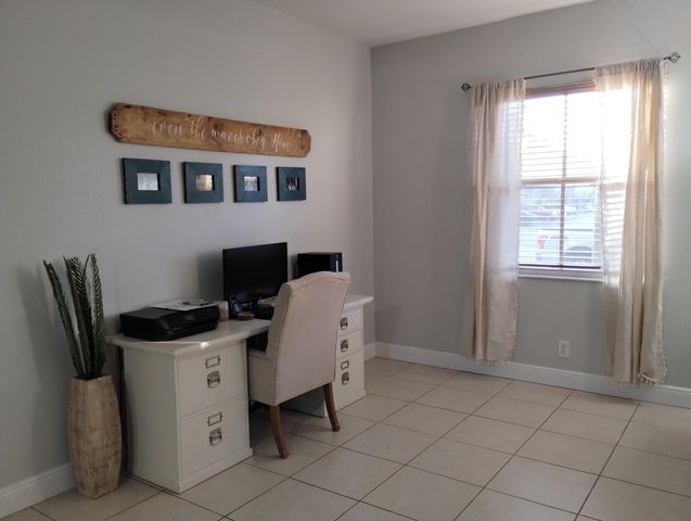 2888 Hidden Hills Road 901, West Palm Beach, FL 33411