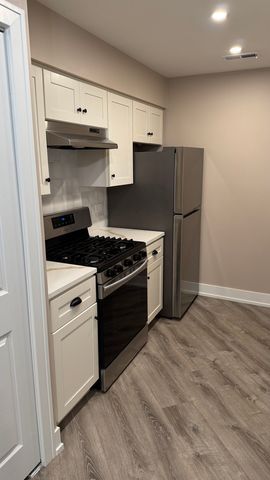 42 N Park Avenue 8, Lombard, IL 60148