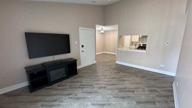 42 N Park Avenue 8, Lombard, IL 60148