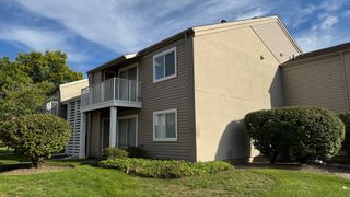 42 N Park Avenue 8, Lombard, IL 60148