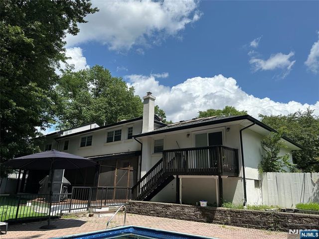 19 Coles Court, River Edge, NJ 07661