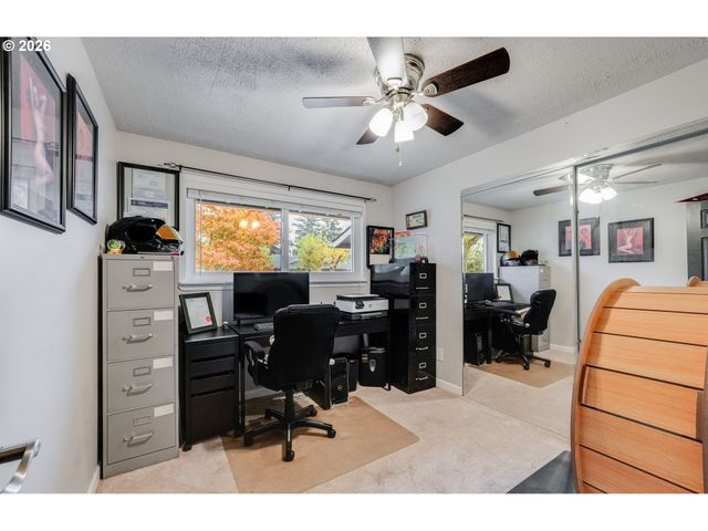 2725 Se 166TH Ave, Portland, OR 97236