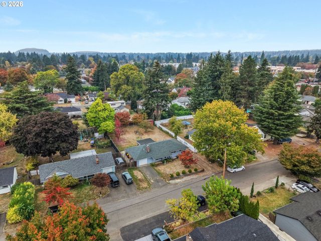 2725 Se 166TH Ave, Portland, OR 97236