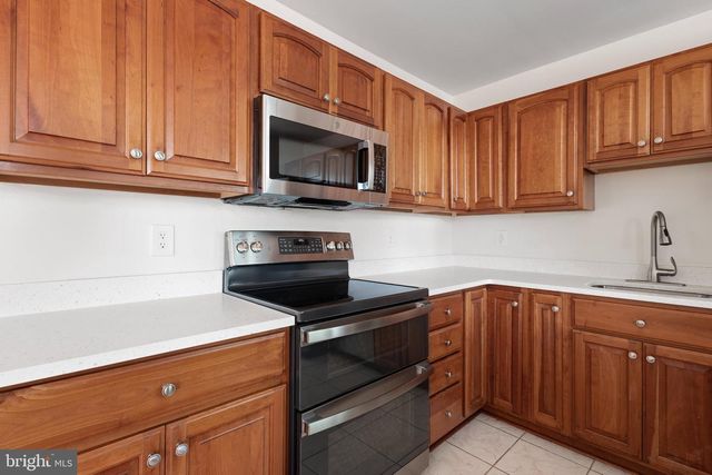 4300 ROBERTS AVE, Annandale, VA 22003