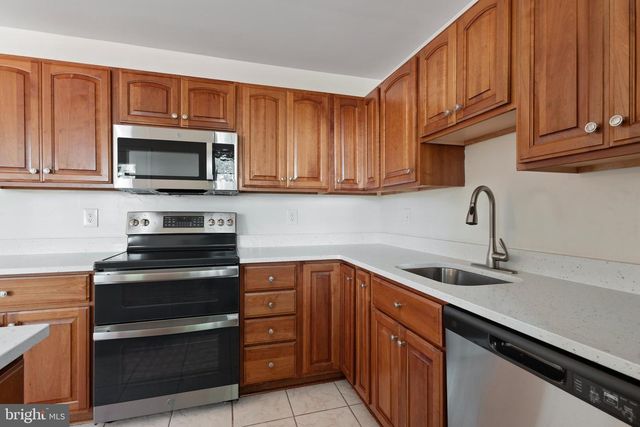 4300 ROBERTS AVE, Annandale, VA 22003