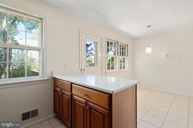 4300 ROBERTS AVE, Annandale, VA 22003