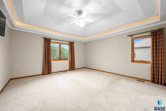 6312 S Limerick Cir Circle, Sioux Falls, SD 57108