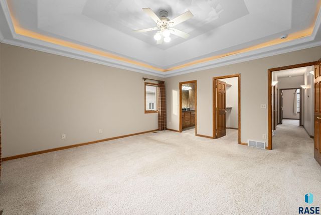 6312 S Limerick Cir Circle, Sioux Falls, SD 57108