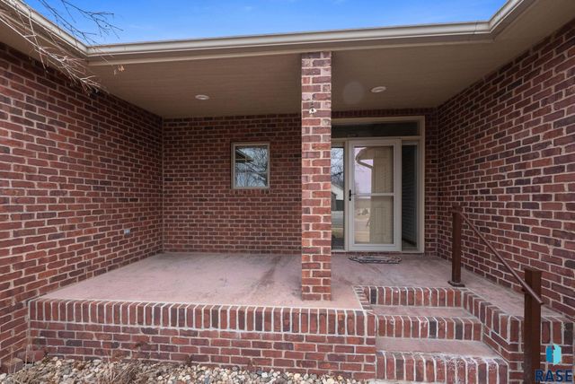 6312 S Limerick Cir Circle, Sioux Falls, SD 57108