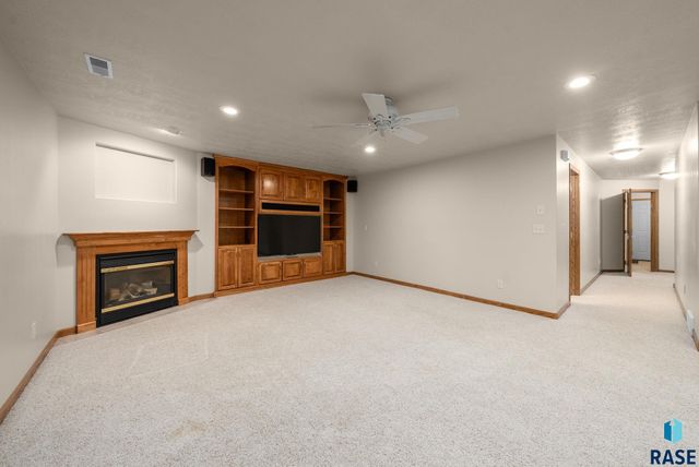 6312 S Limerick Cir Circle, Sioux Falls, SD 57108