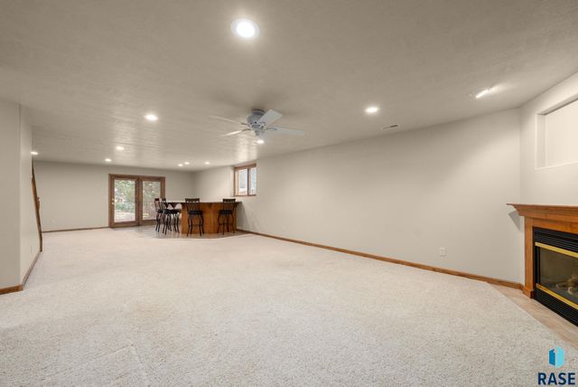 6312 S Limerick Cir Circle, Sioux Falls, SD 57108