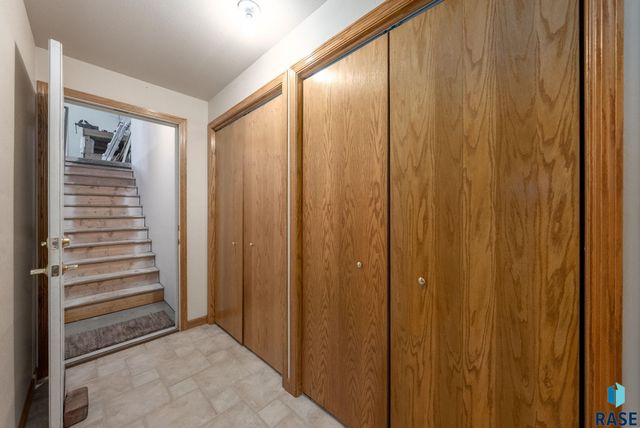 6312 S Limerick Cir Circle, Sioux Falls, SD 57108